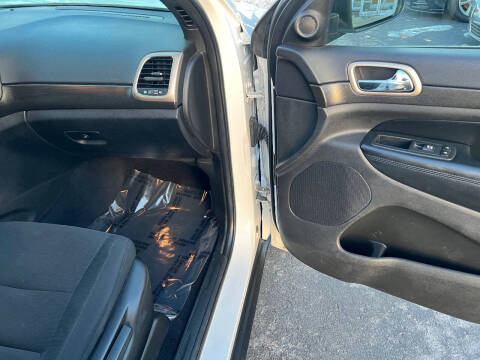 2017 Jeep Grand Cherokee Laredo