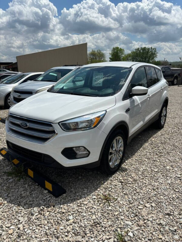 2017 Ford Escape SE's photo
