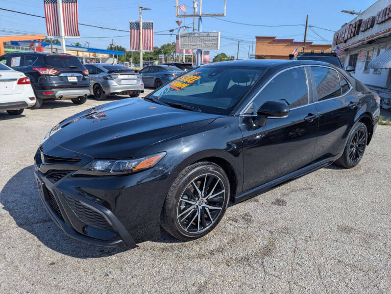 2023 Toyota Camry SE Nightshade