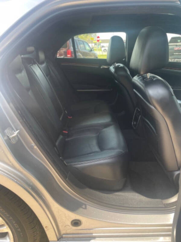 2013 Chrysler 300