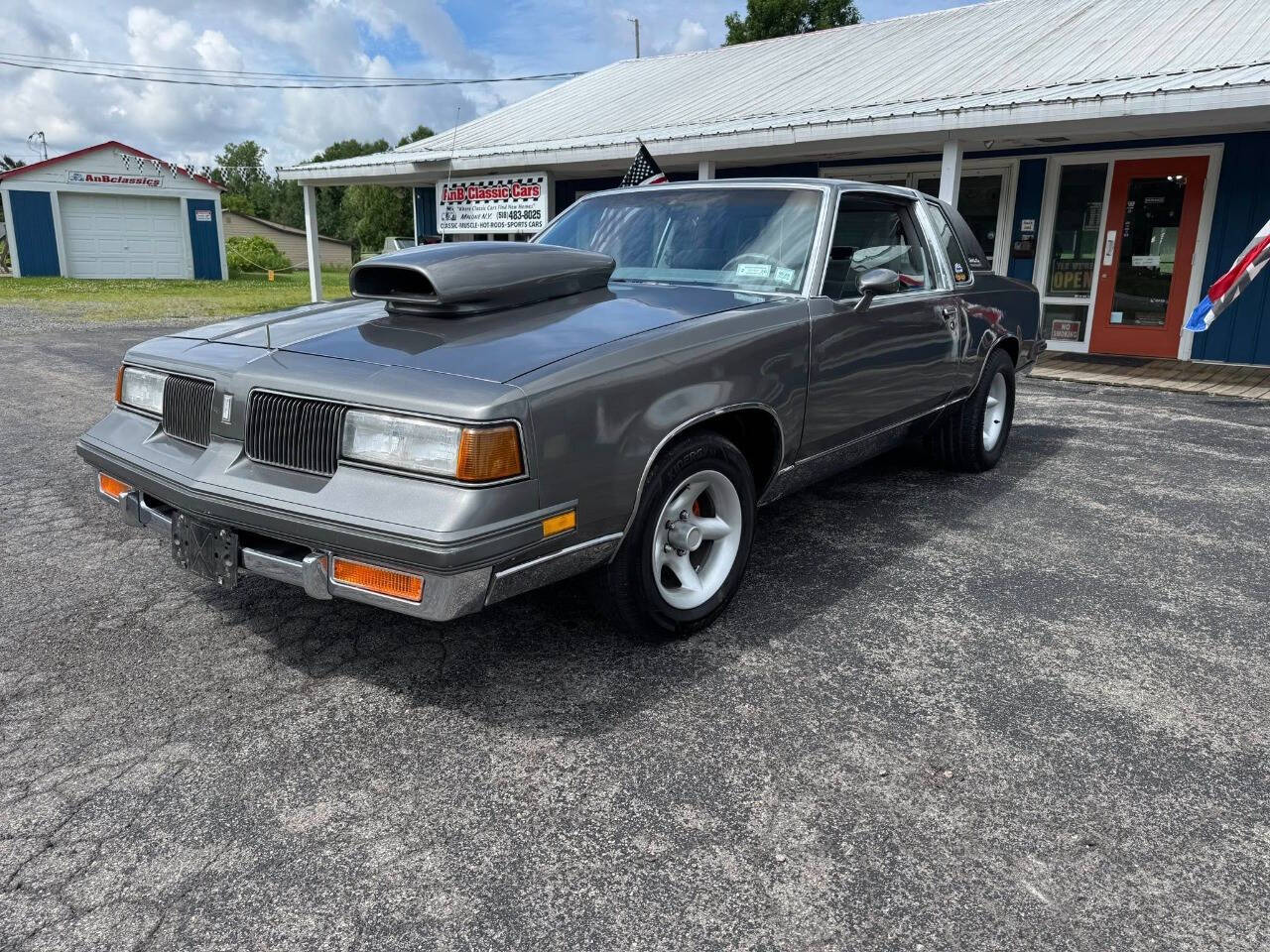 1988 Oldsmobile Cutlass Supreme 13