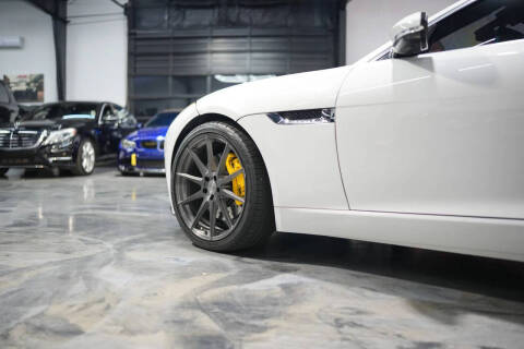 2017 Jaguar F-TYPE Premium