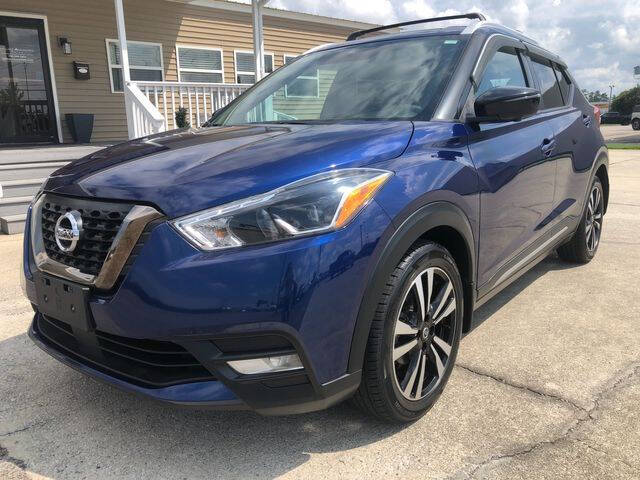 2020 Nissan Kicks SR