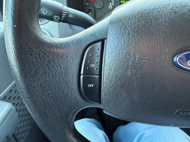 2013 Ford E-Series E-350 SD XLT