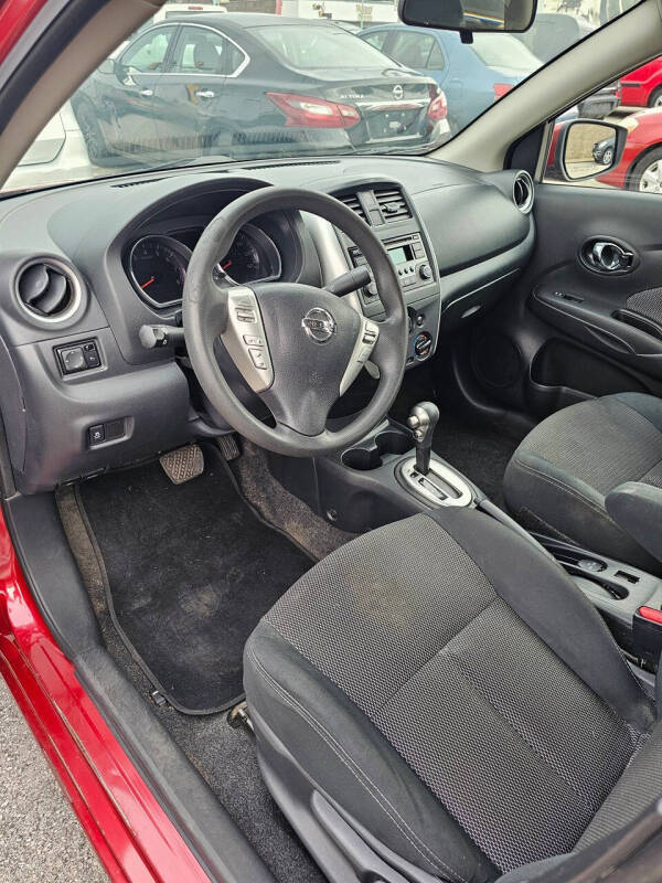 2016 Nissan Versa 1.6 SV