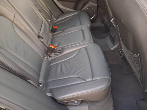 2011 Audi Q5 3.2 quattro Premium Plus