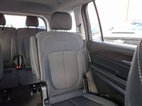 2022 Jeep Grand Cherokee L Laredo