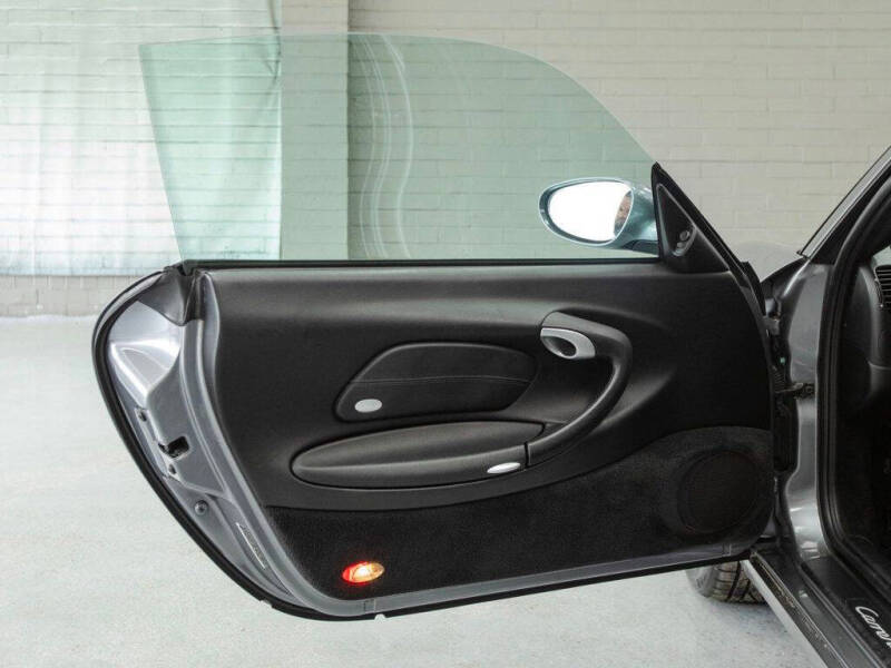 2003 Porsche 911