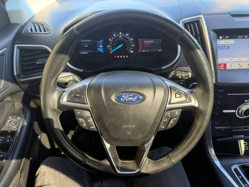 2017 Ford Edge Titanium