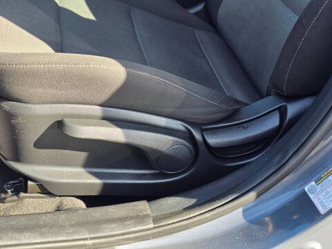 2016 Kia Forte5 LX
