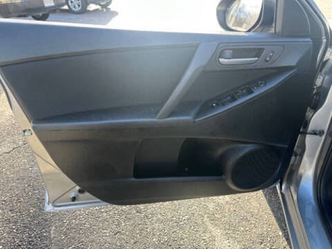 2013 Mazda MAZDA3 i SV