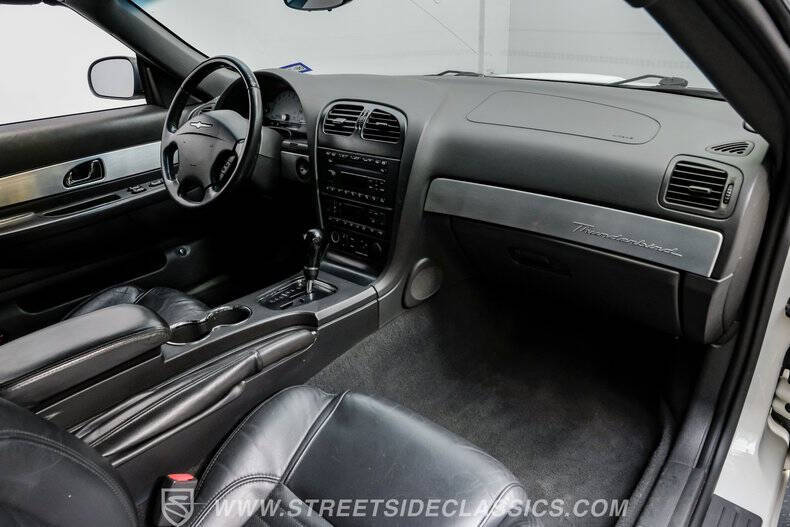 2002 Ford Thunderbird Deluxe
