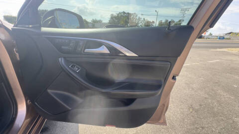 2018 Infiniti QX30 Premium