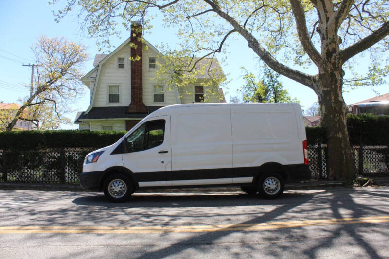 2024 Ford Transit 250