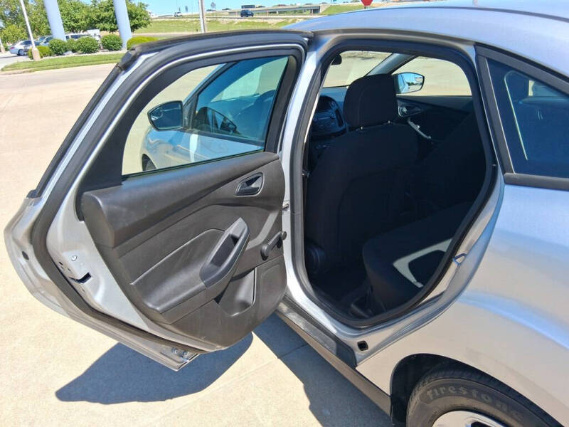 2016 Ford Focus S