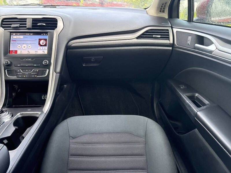 2019 Ford Fusion SE