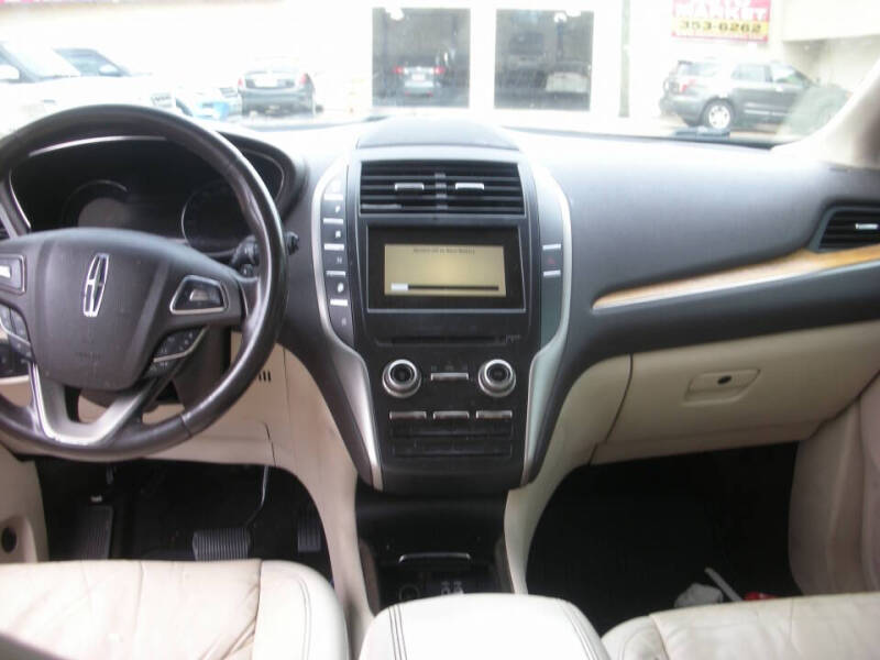 2016 Lincoln MKC Select