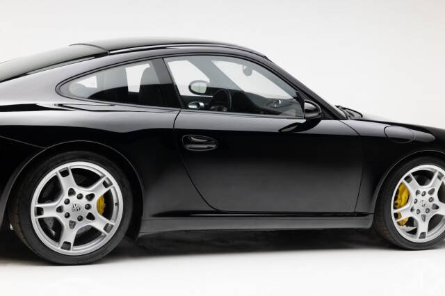 2005 Porsche 911 Carrera S