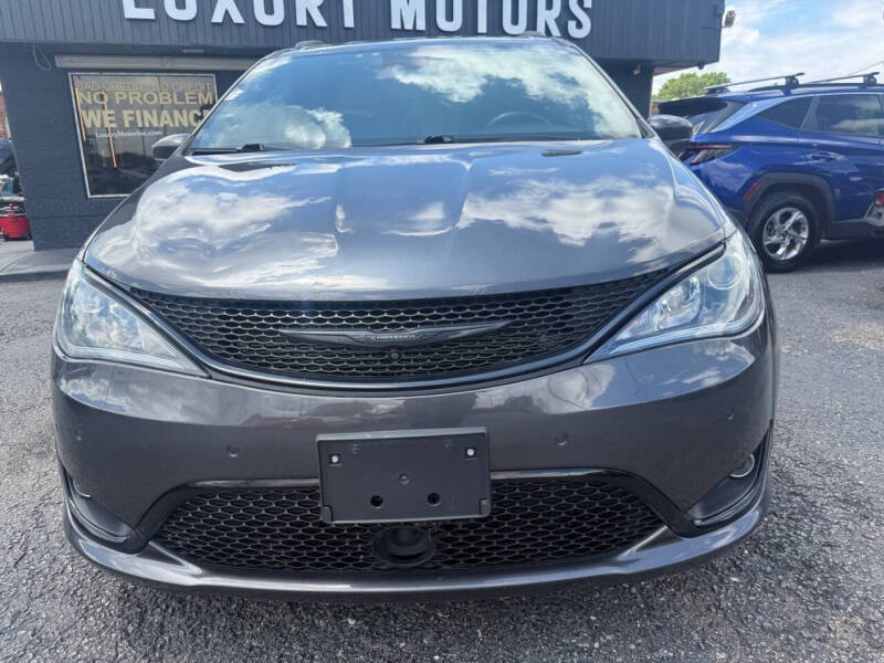 2019 Chrysler Pacifica Touring L