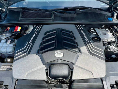 2022 Lamborghini Urus