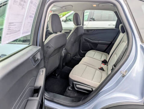 2022 Ford Escape S