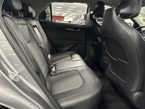 2023 Kia Niro EX Touring