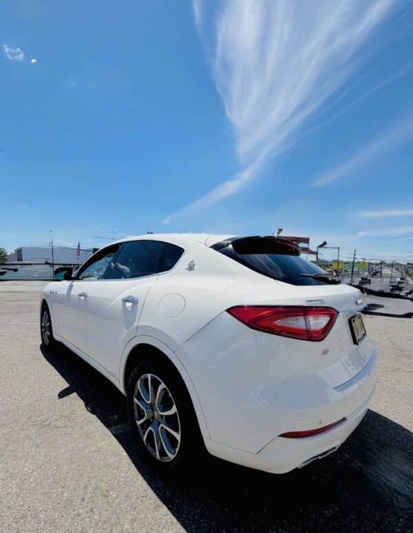2017 Maserati Levante