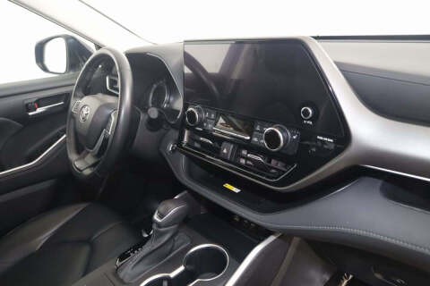 2023 Toyota Highlander Hybrid XLE