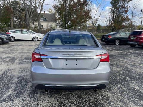 2013 Chrysler 200 Limited