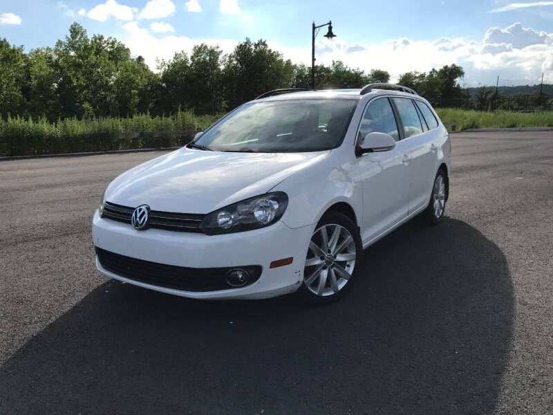 2014 Volkswagen Jetta for sale at CLIFTON COLFAX AUTO MALL in Clifton NJ