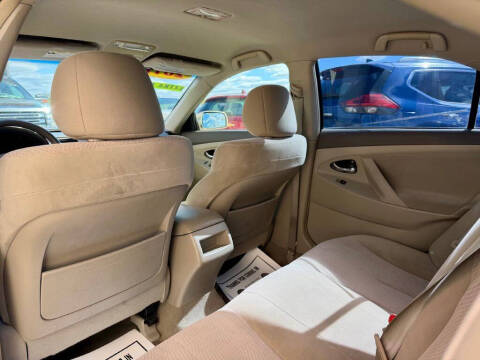 2011 Toyota Camry LE