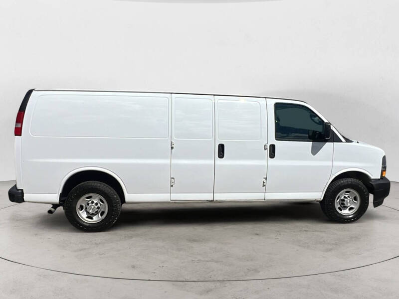 2018 Chevrolet Express 2500