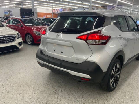 2020 Nissan Kicks SR