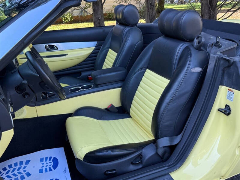 2002 Ford Thunderbird Deluxe