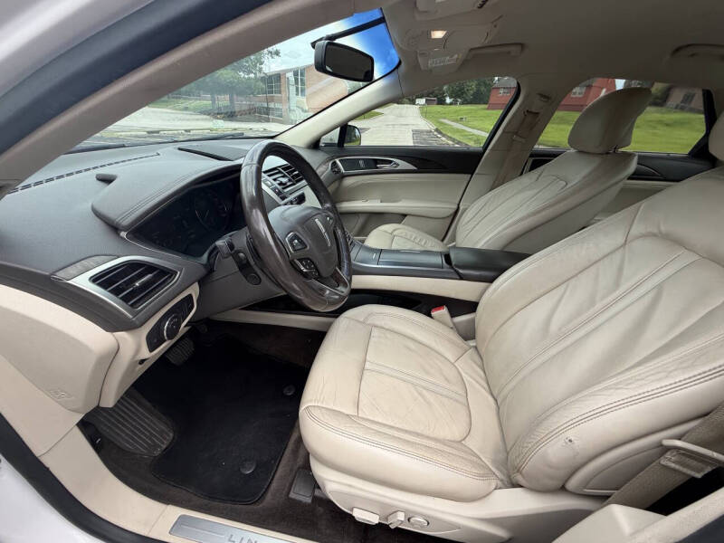 2017 Lincoln MKZ Select