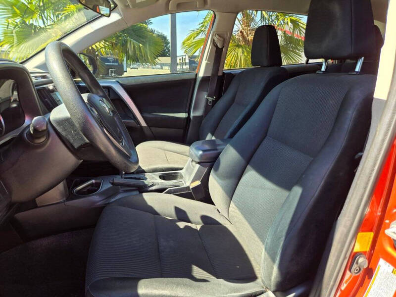 2016 Toyota RAV4 LE