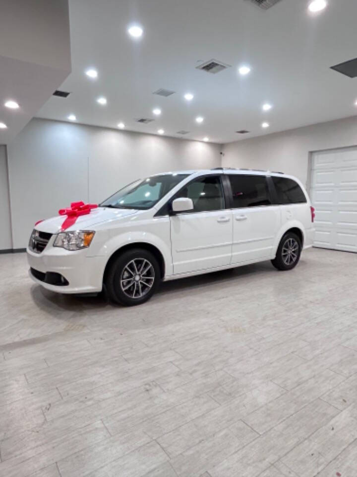 2017 Dodge Grand Caravan for sale at DRIVEN AUTO in Las Vegas, NV