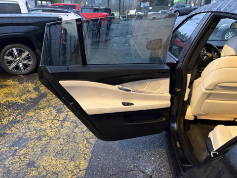 2012 BMW 5 Series 535i Gran Turismo