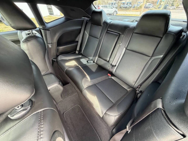 2020 Dodge Challenger SXT