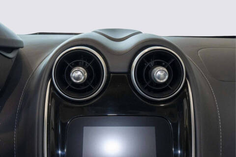 2023 McLaren GT
