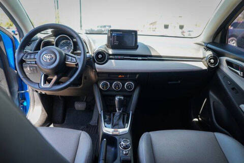 2020 Toyota Yaris Hatchback XLE