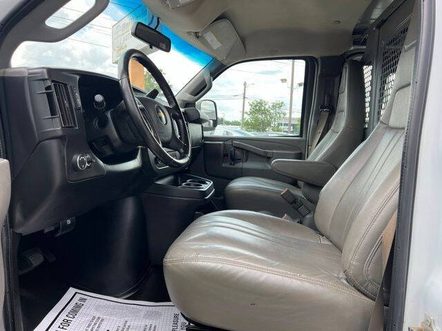 ChevroletExpress10