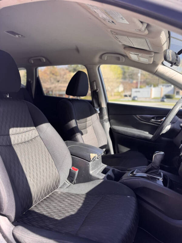 2017 Nissan Rogue S
