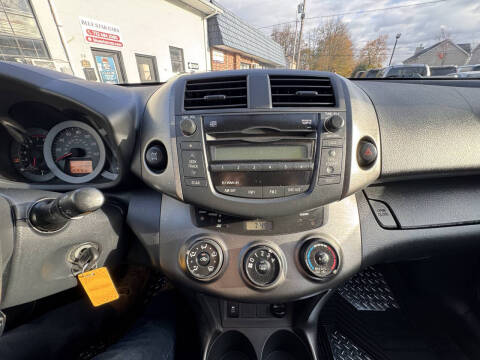 2009 Toyota RAV4 Sport