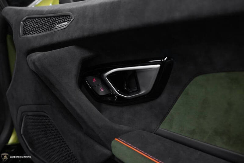 2024 Lamborghini Huracan Sterrato