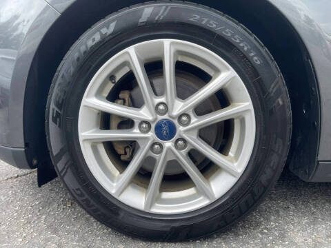 2017 Ford Focus SE