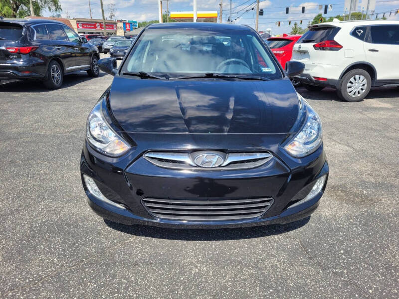 2013 Hyundai Accent GLS