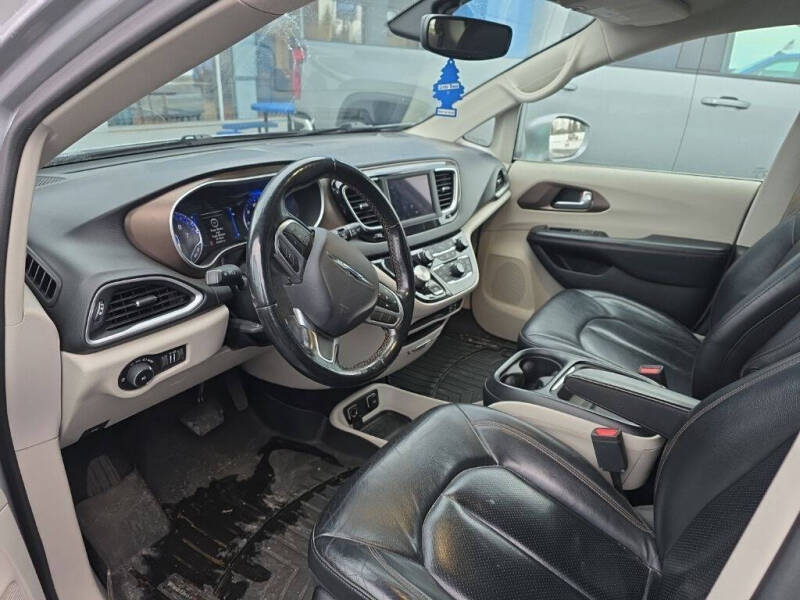 2019 Chrysler Pacifica Touring L