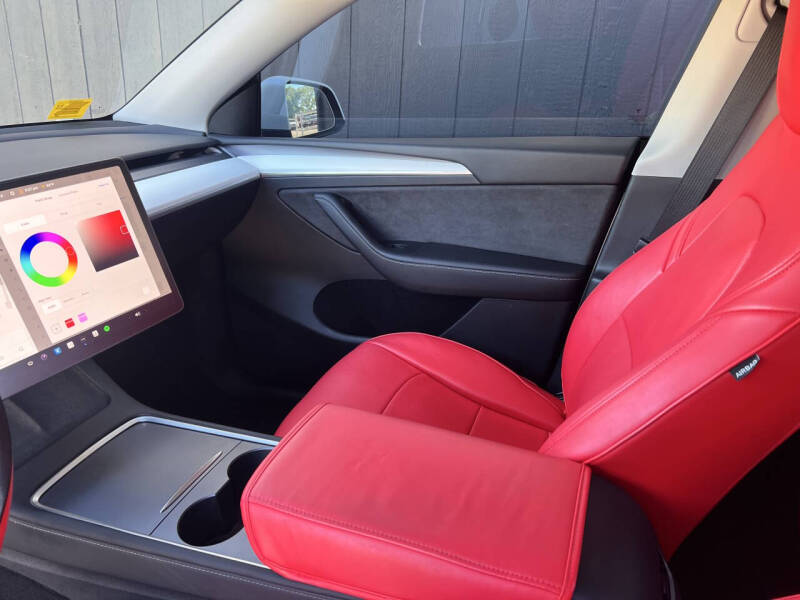 2023 Tesla Model Y Long Range