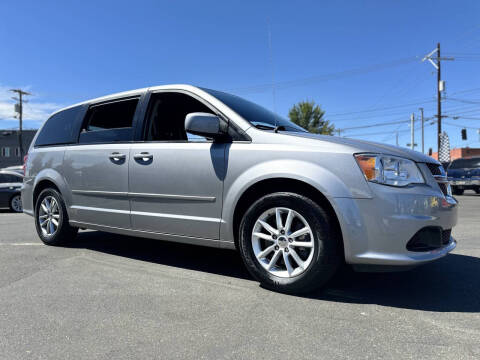 2017 Dodge Grand Caravan for sale at WEST COAST CAR SALES in Salem OR